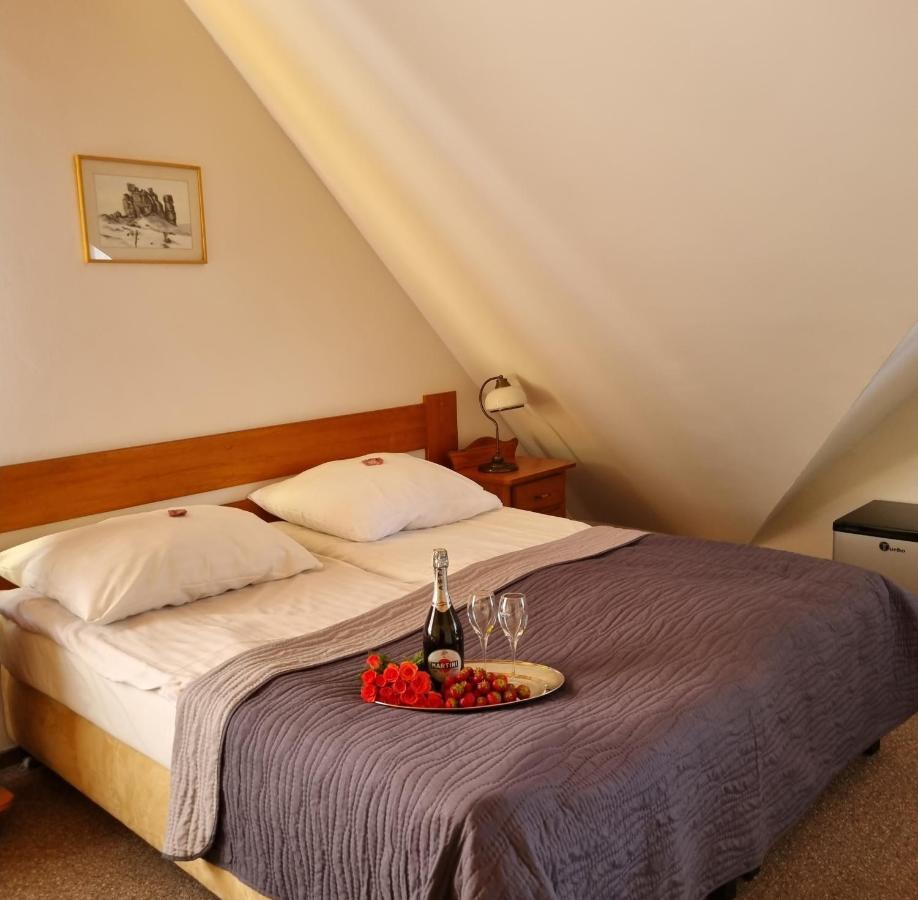Hotel Karkonosze คาร์ปัตซ์ ภายนอก รูปภาพ