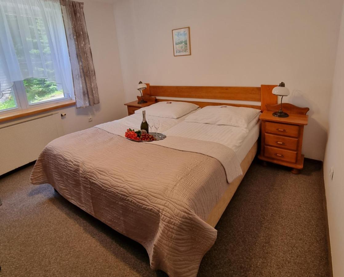 Hotel Karkonosze คาร์ปัตซ์ ภายนอก รูปภาพ